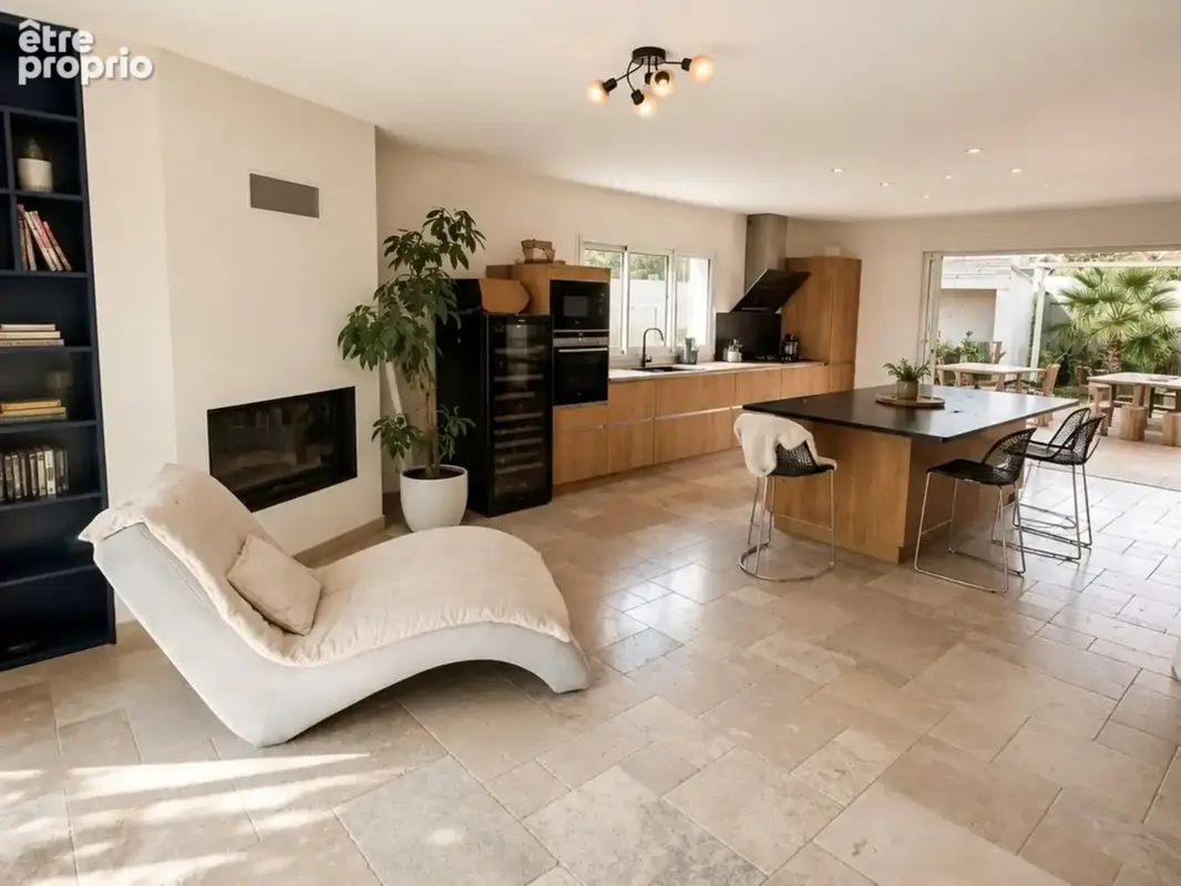 Fleury d'Aude Villa d'exception de type V de plain pied avec garage en sous-sol, SH 224 m2  avec vue dominante - photo 2
