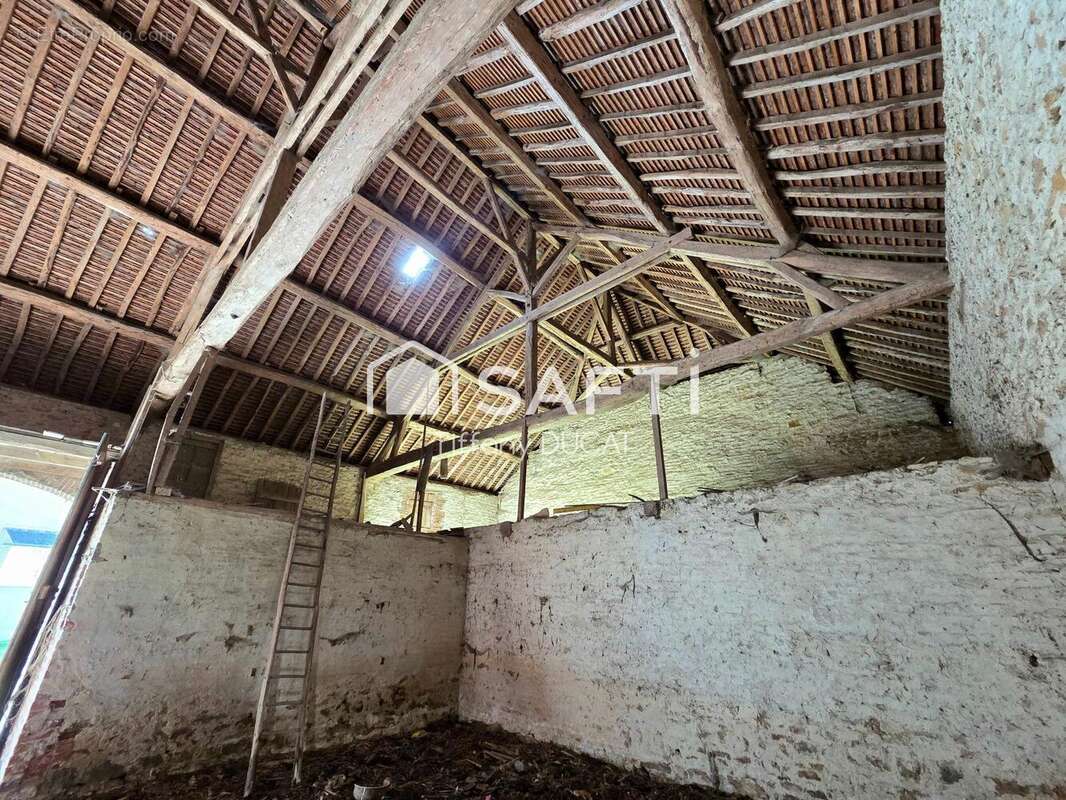 Maison 141 m² à Vanlay  - photo 6