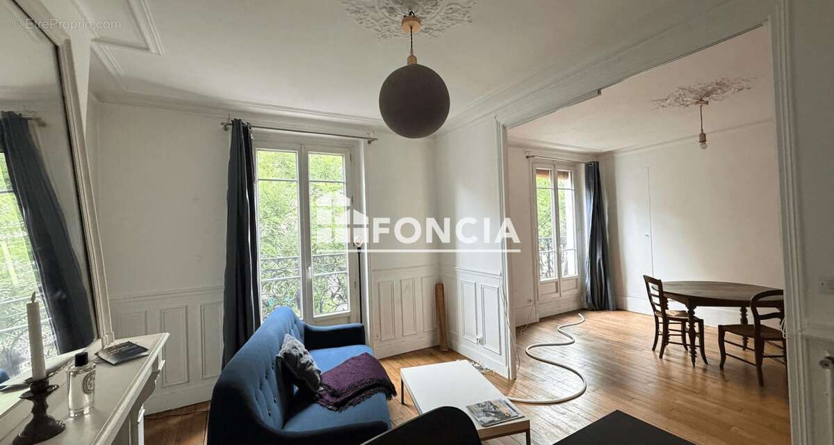 Appartement à PARIS-20E