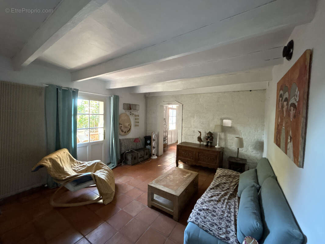 Maison à SAINT-QUENTIN-LA-POTERIE