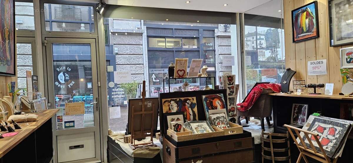 Aix-les-Bains à vendre fonds de commerce bijouterie 55m² - photo 7