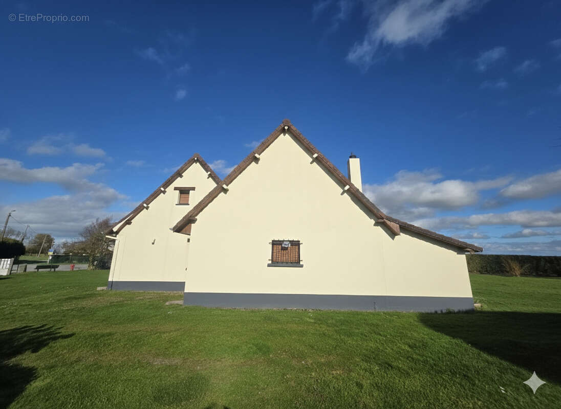 Maison à WOIGNARUE