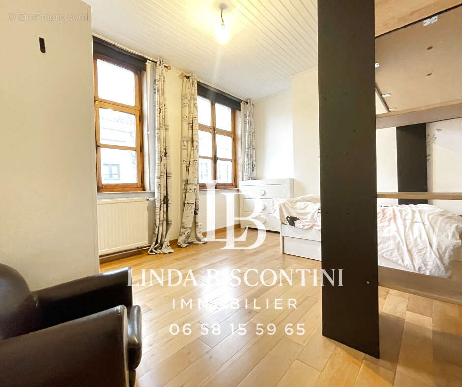 Maison de ville de caractère de 151 m2 - photo 4