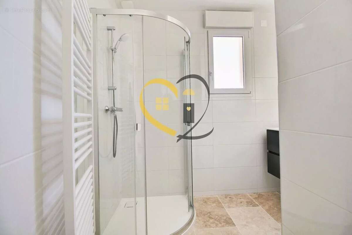 Maison à LA CHAPELLE-SAINT-URSIN