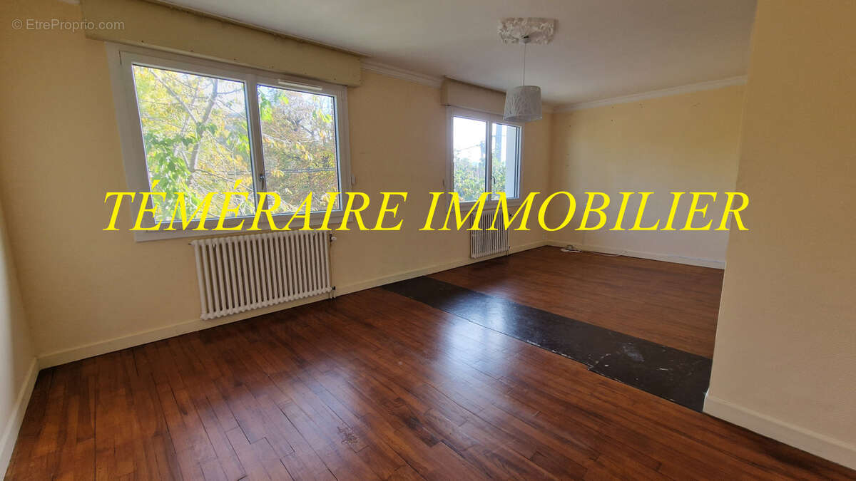 Maison à CHAMPAGNOLE