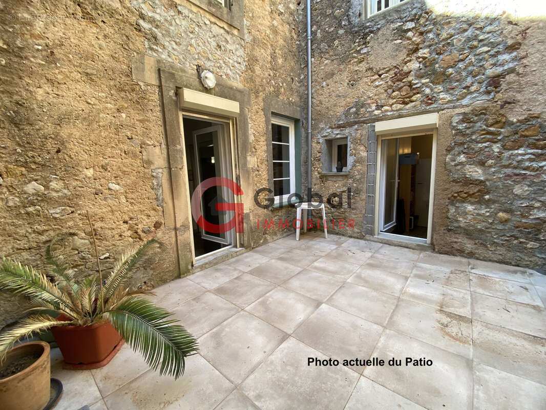 Maison à MONTOULIERS