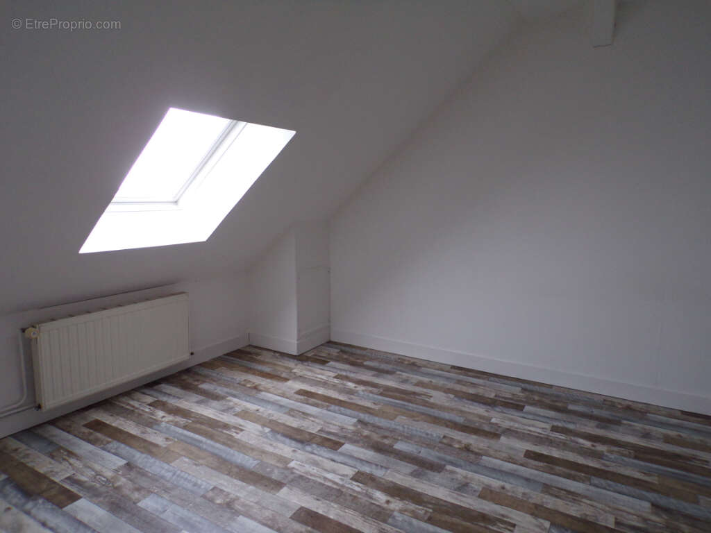 Appartement à RUGLES