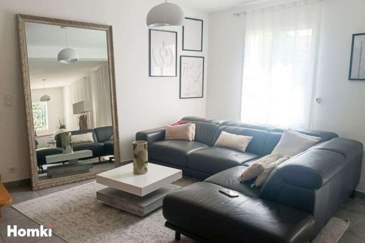 Propriété familiale T11 de 306.89 m² - photo 9