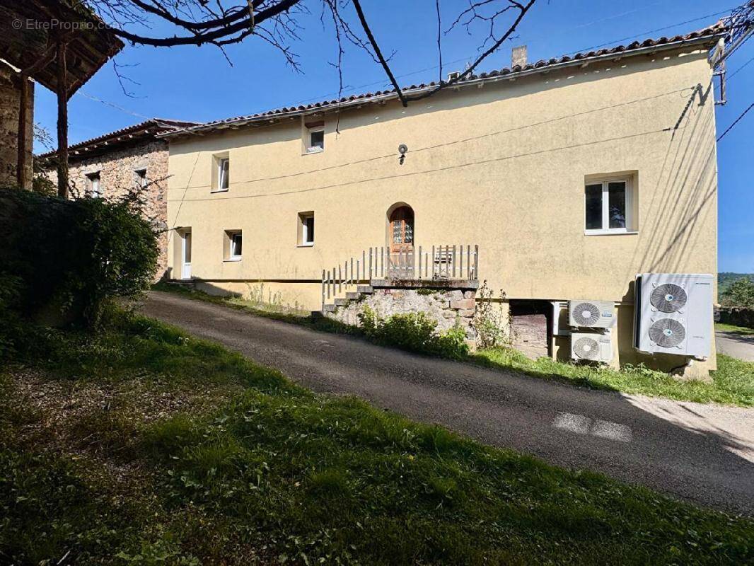 Maison à SAINT-PIERRE-LE-VIEUX
