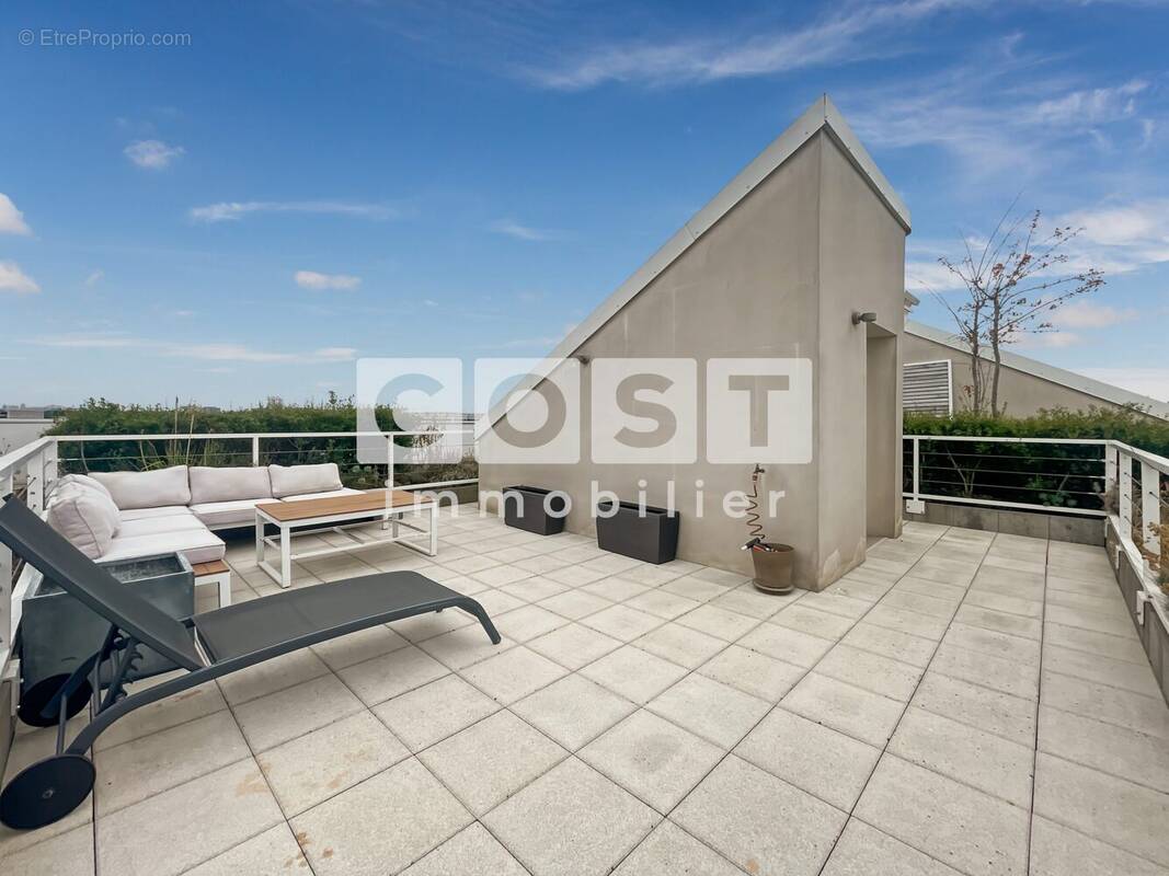 Appartement à GENNEVILLIERS