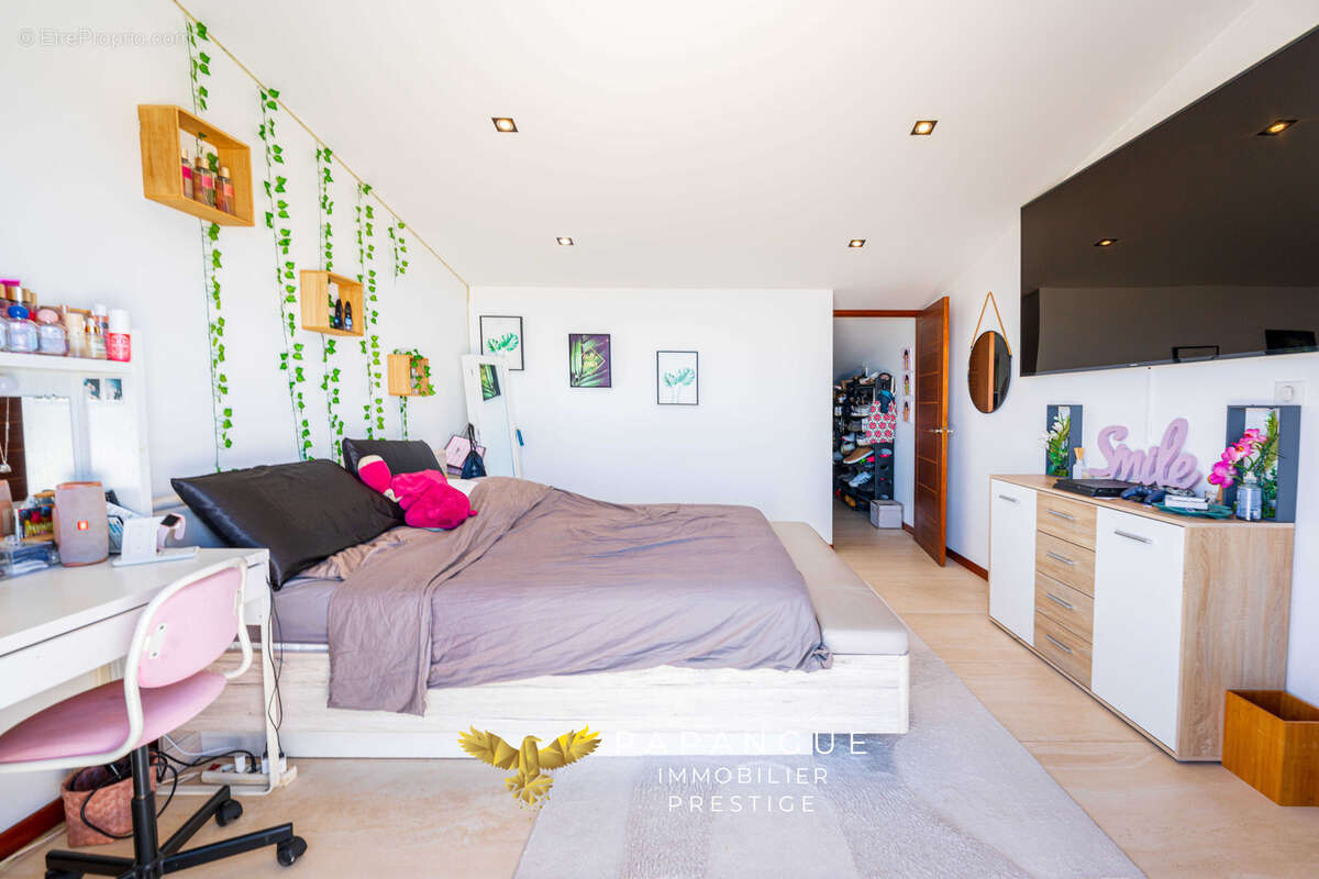 Maison à SAINT-DENIS