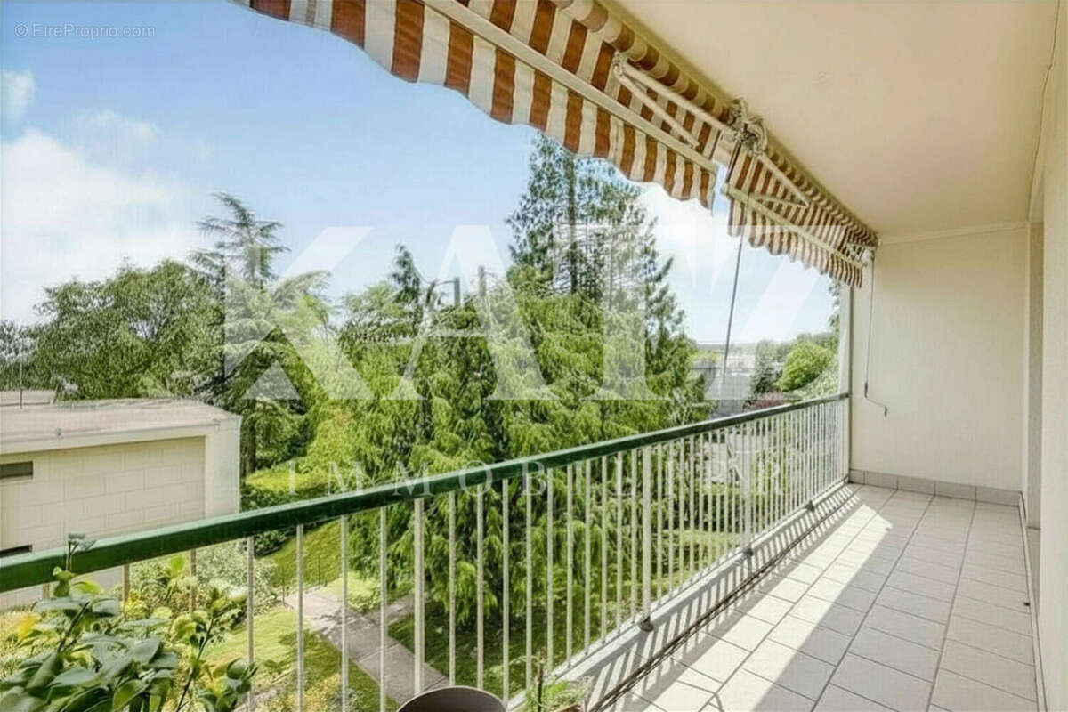 Appartement à GARCHES