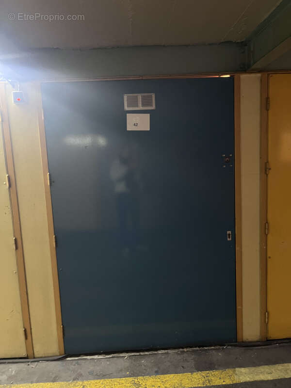 Parking à SAINT-ETIENNE