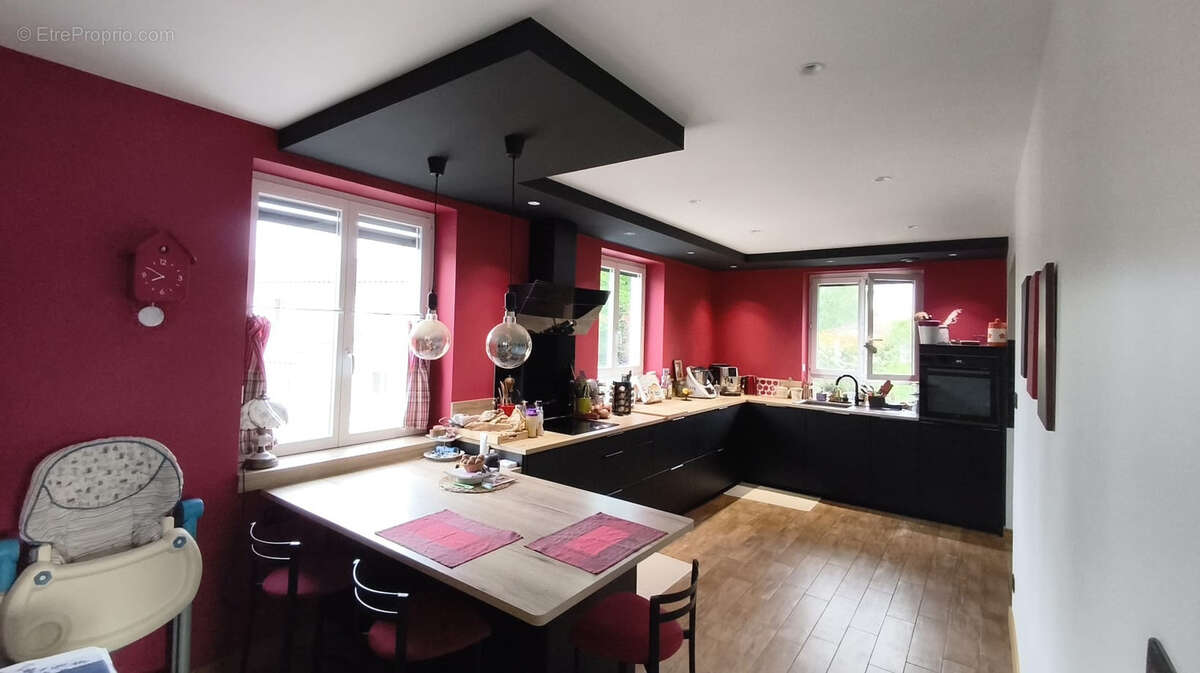 Maison à CHAUSSAN