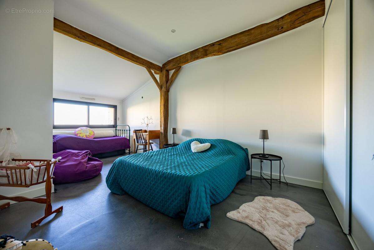 Maison à ROCHESERVIERE