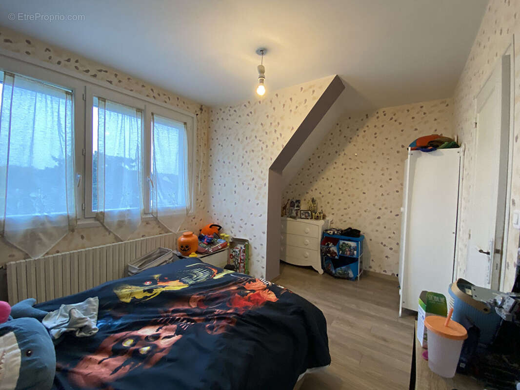 Maison à CEZY