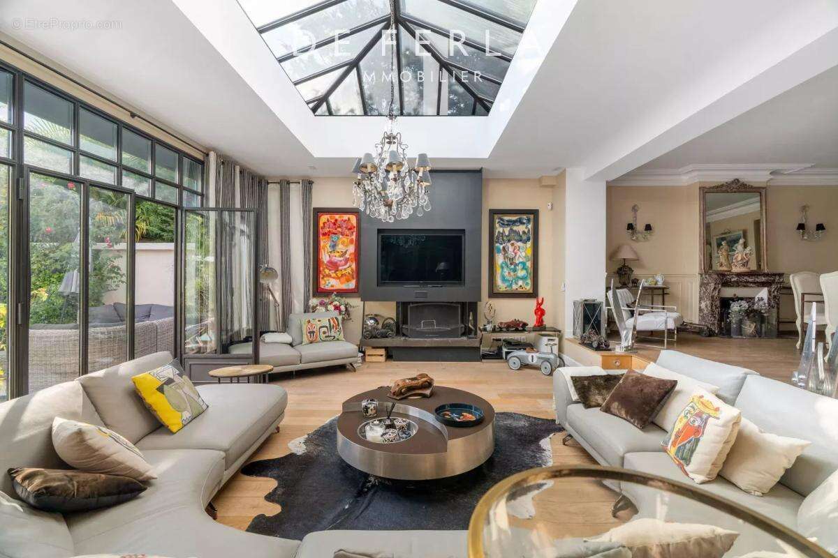 Maison à SAINT-MAUR-DES-FOSSES