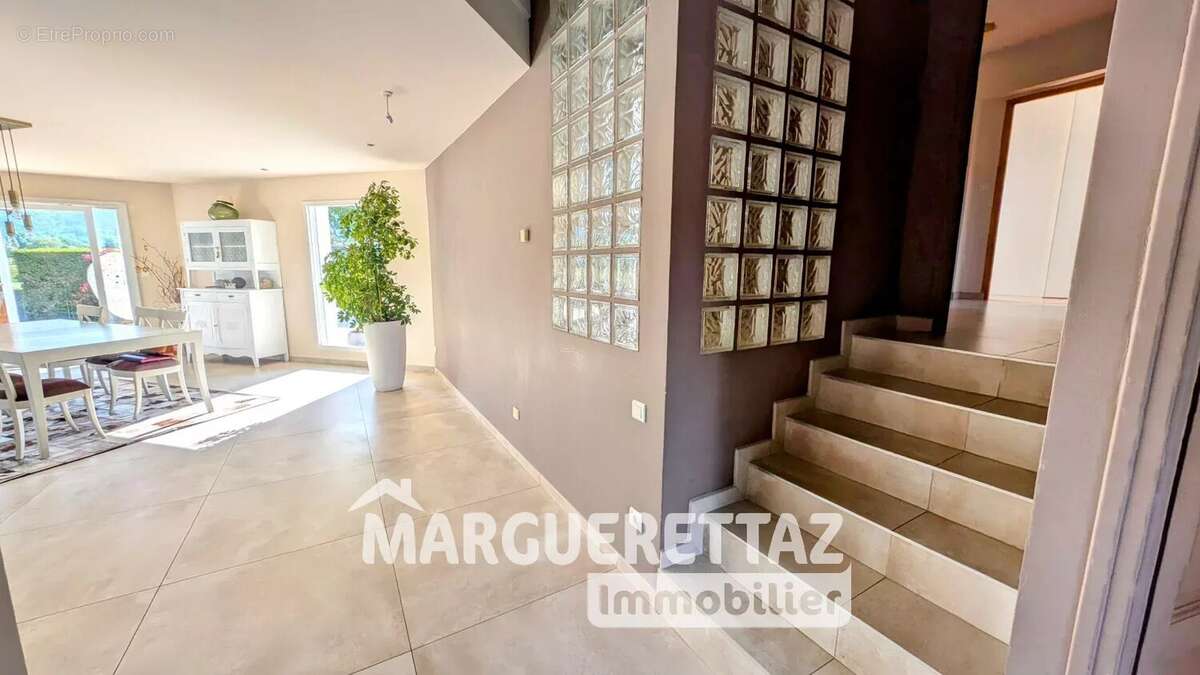Maison à MARCELLAZ