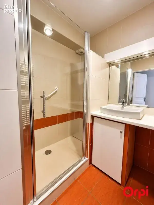 Appartement À Vendre - photo 3