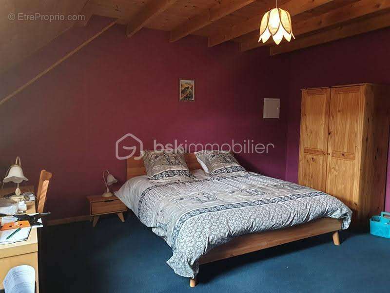 Maison à BESSE-ET-SAINT-ANASTAISE