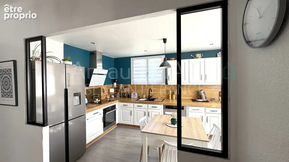 Villa 4f 142m², piscine, 2 garages, parcelle 3 174m², vue imprenanble, emplacement tranquil, proche commerces - photo 5