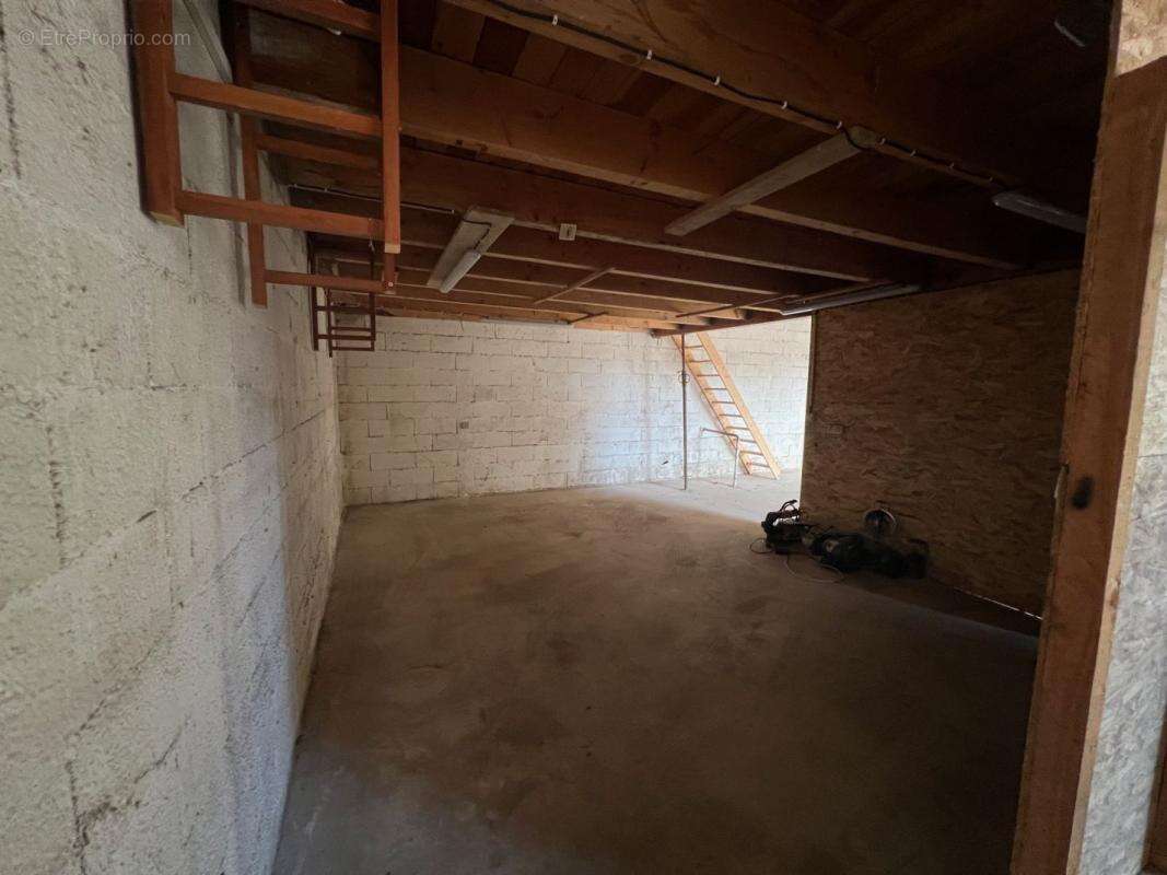 Maison à SAINT-ETIENNE-D&#039;ALBAGNAN