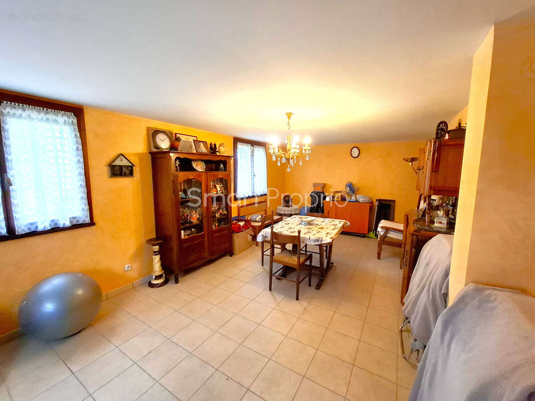 Arvant - Maison de plain pied - 115m2 - 3 chambres - 4500m2 de parcelles construtibles - photo 12