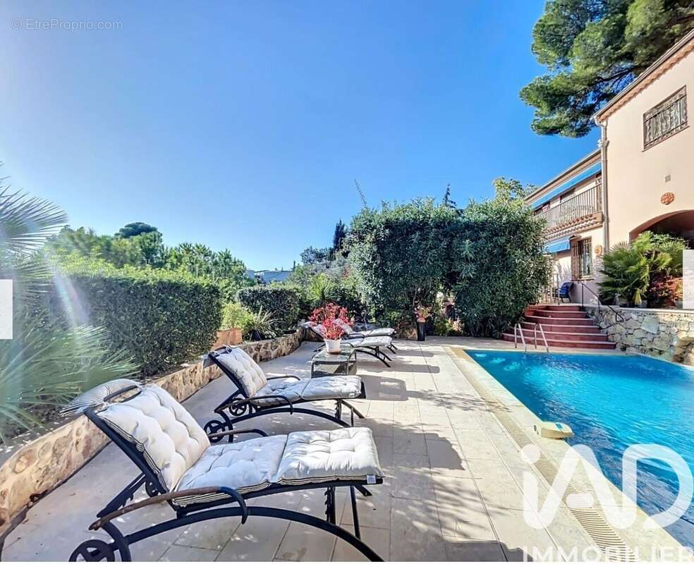 Photo 3 - Maison à MOUGINS