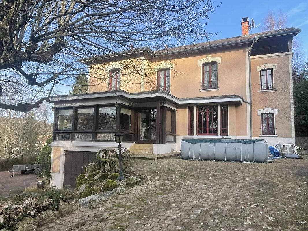 Photo 1 - Maison à COURS-LA-VILLE