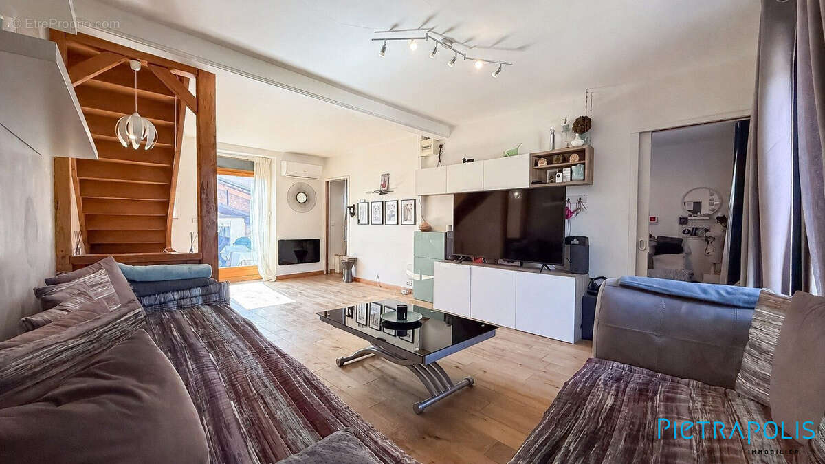 Maison 126 m² à Taluyers  - photo 3