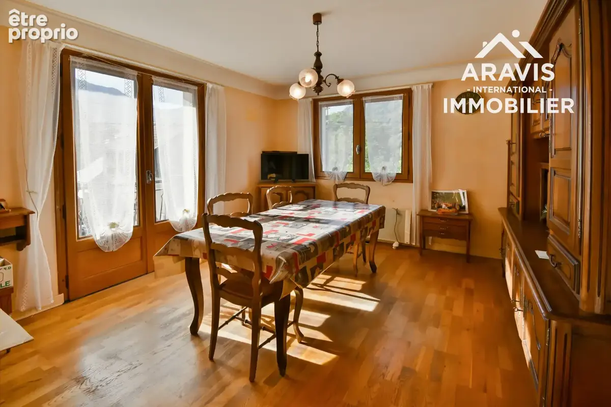 Maison familiale au calme proche du centre-ville - photo 4