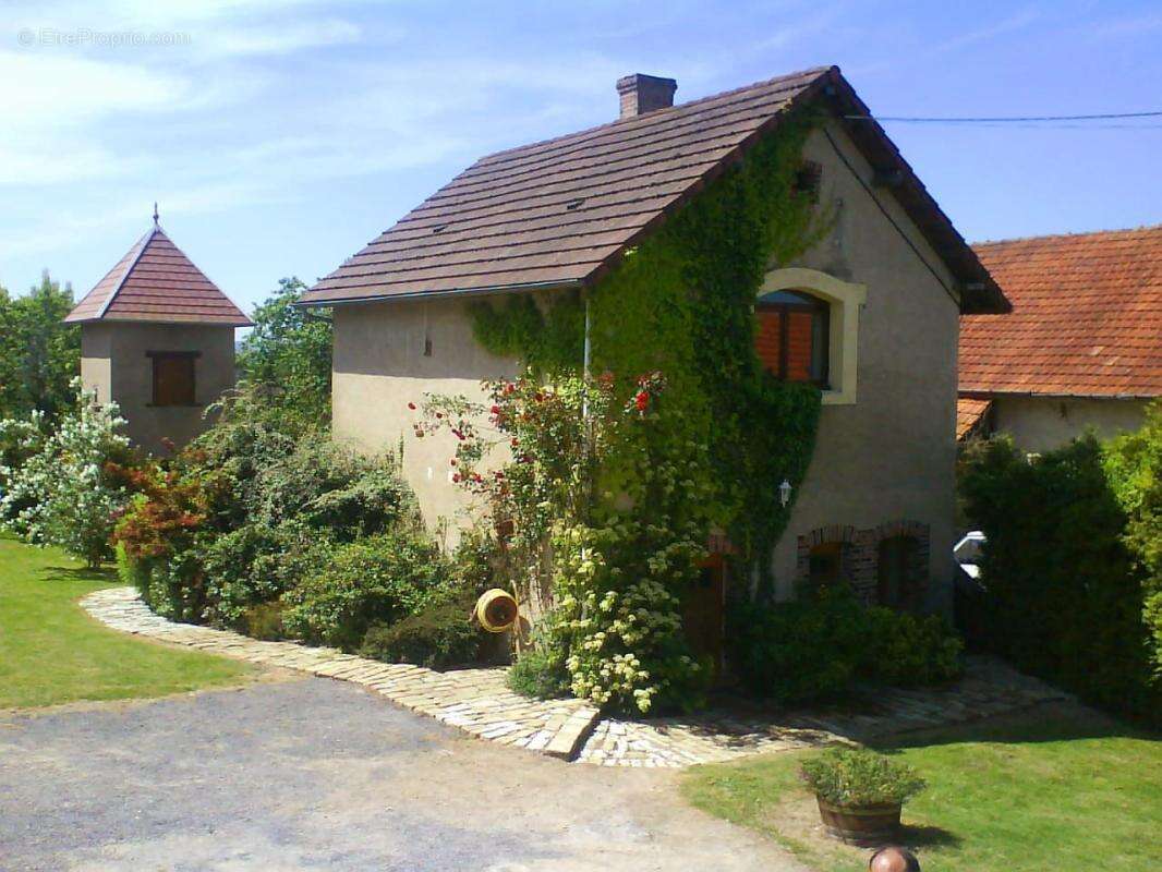 Maison à SAINT-BENIN-D'AZY