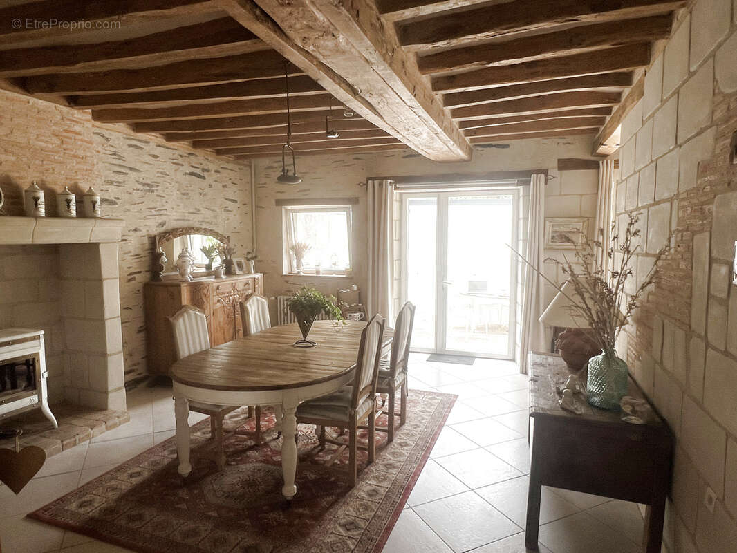 Maison à LES PONTS-DE-CE