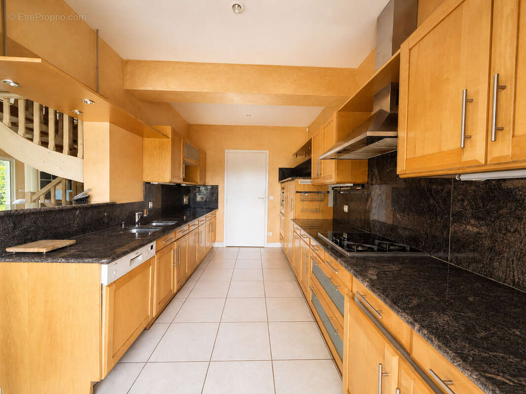 Maison familiale de plain-pied 3 chambres   Lège Bourg - photo 3