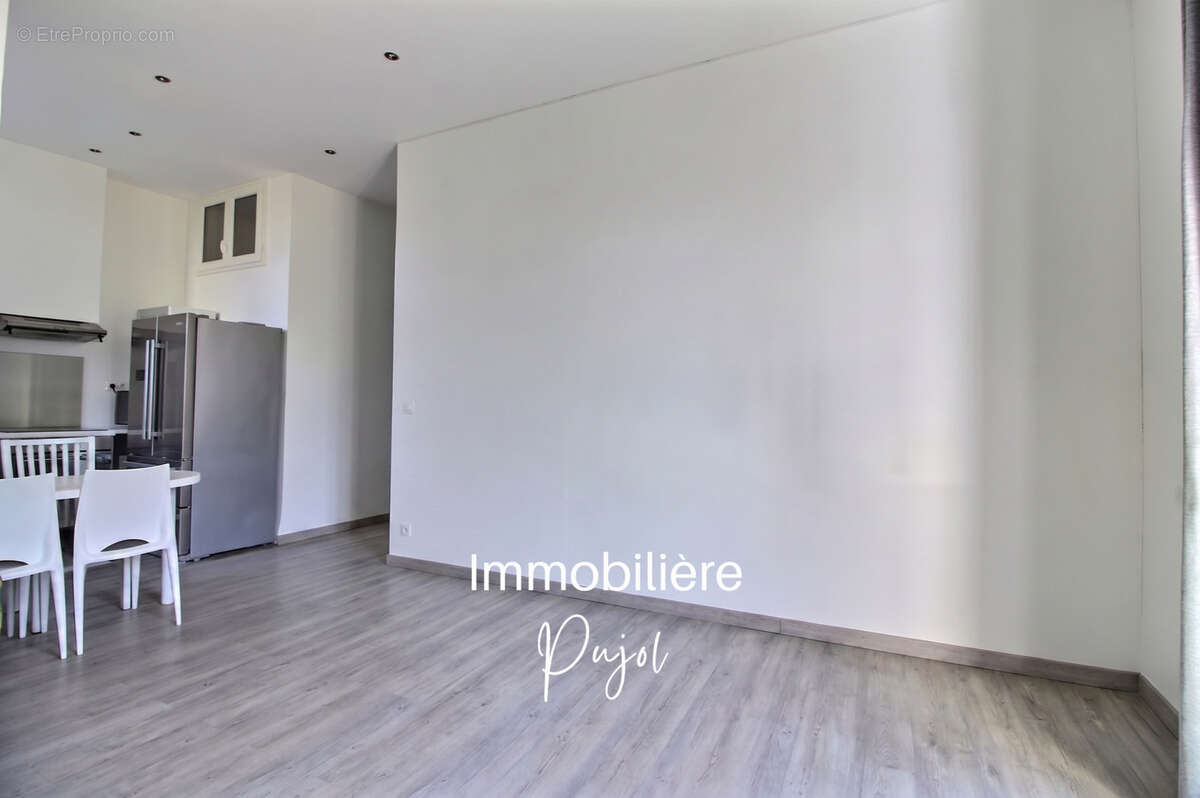 Appartement à MARSEILLE-8E