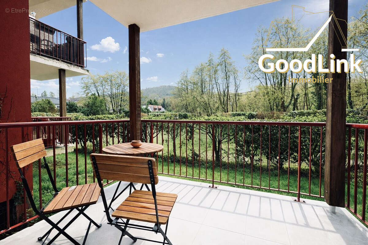 Appartement à LA RIVIERE-SAINT-SAUVEUR