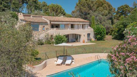 Maison à MOUGINS