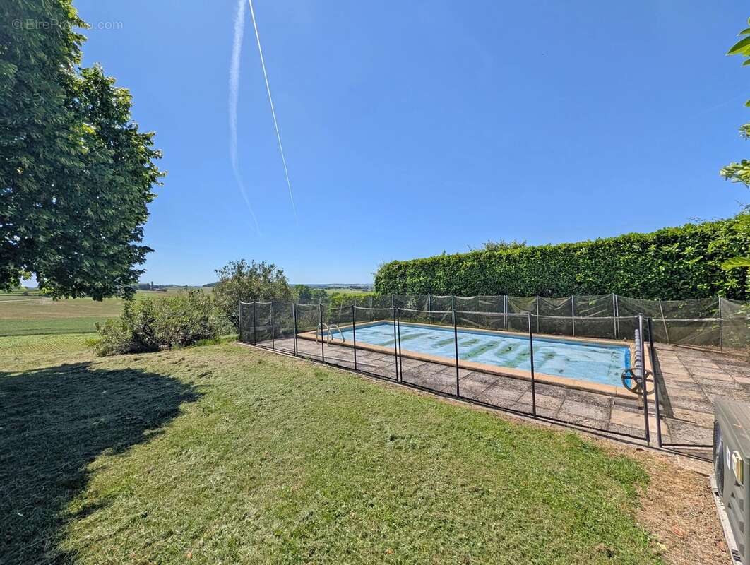 Ferme rurale en pierre offrant une vue imprenable - photo 2