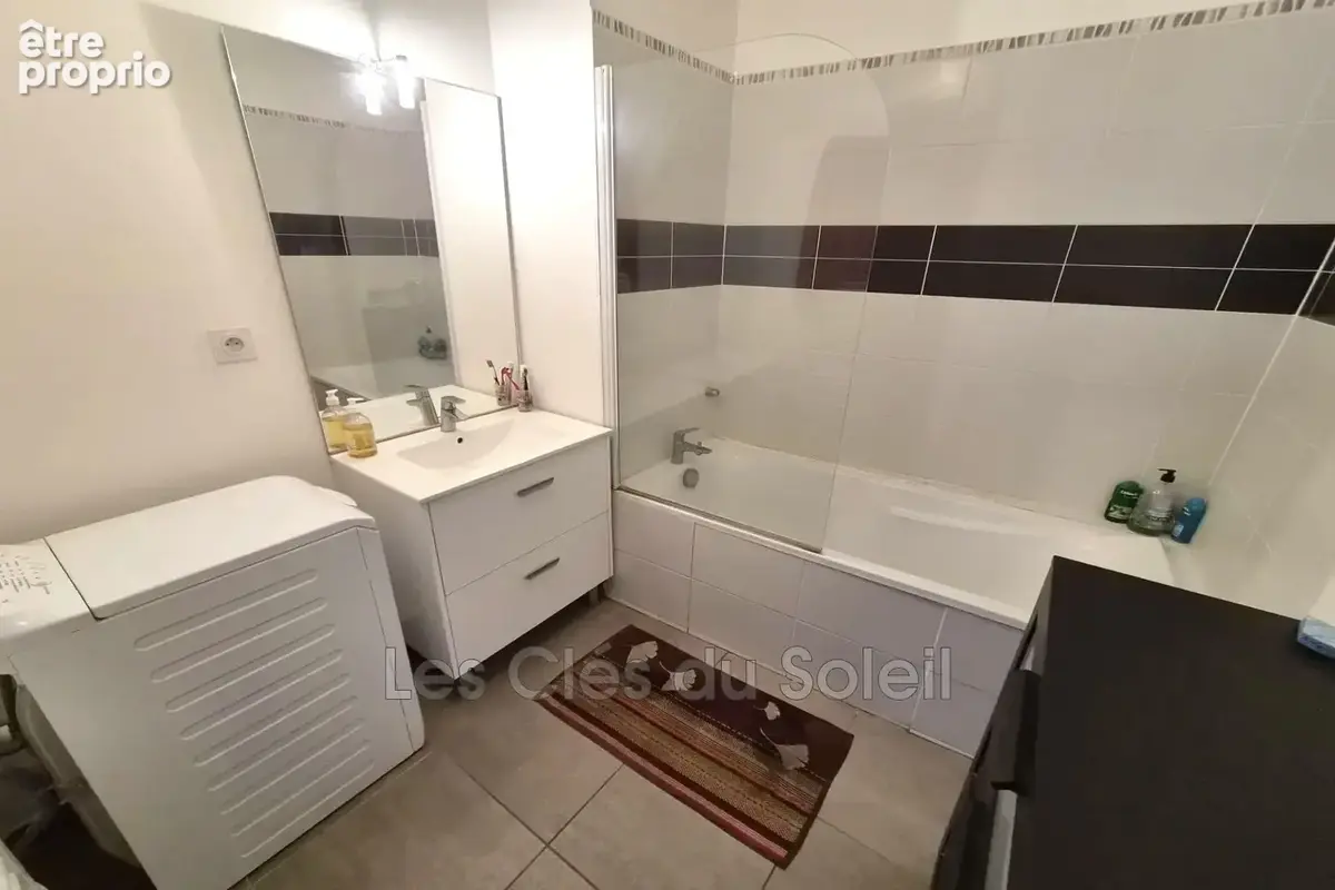 Appartement 3 pièces 63 m² à vendre à Toulon (83100) - photo 7