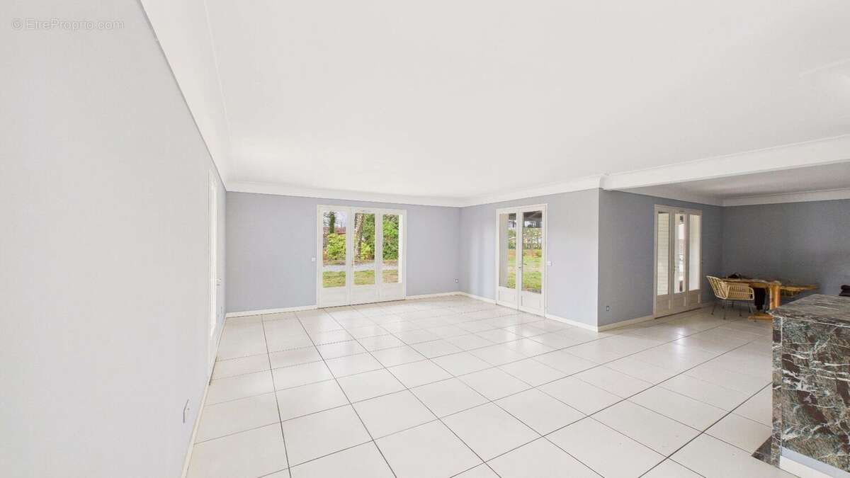Maison de plain-pied 180m² - Piscine - Saint Paul lès Dax - photo 5