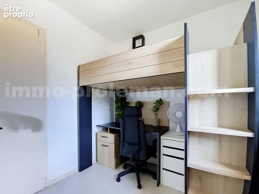 Appartement_T3bis_Bonneville_belle_superficie_prox_commerce_Salon_Séjour_