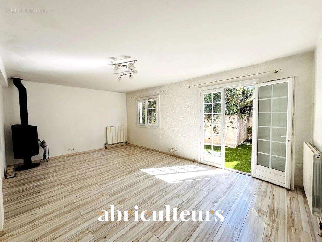 Maison à VILLENEUVE-LOUBET