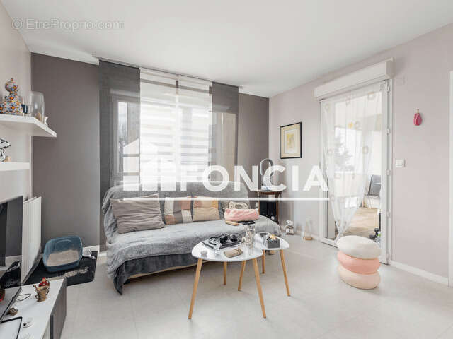 Appartement à MONT-SAINT-AIGNAN