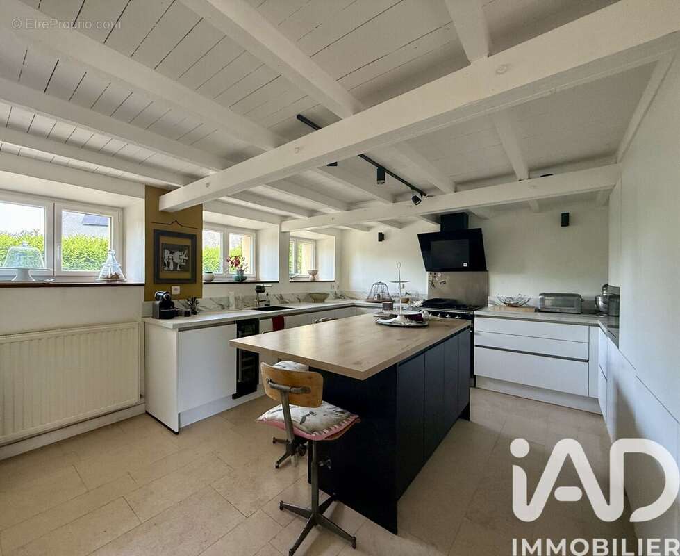 Maison 217 m² à Esquay-Sur-Seulles  - photo 3