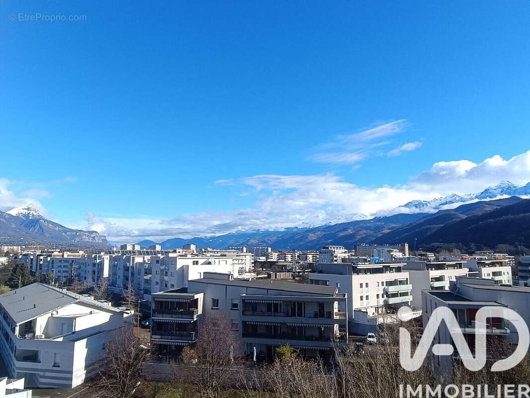Photo 2 - Appartement à SAINT-MARTIN-D'HERES