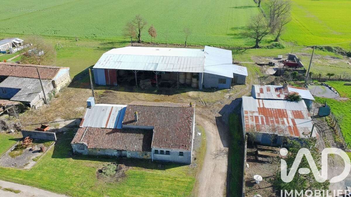 Photo 3 - Maison à CERSAY