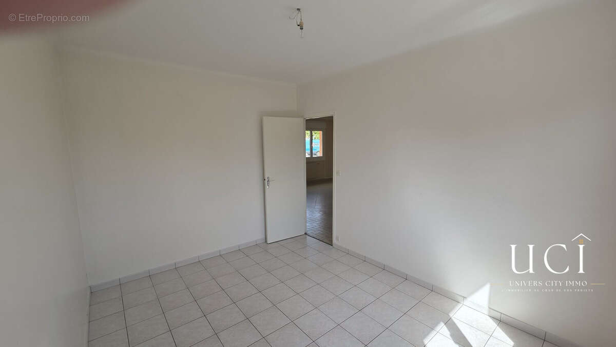 Maison 79 m² à Paulx  - photo 7