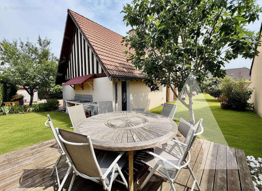 Maison La Rivière De Corps  6 pièce(s) 159.96m2  4 chambres - photo 4