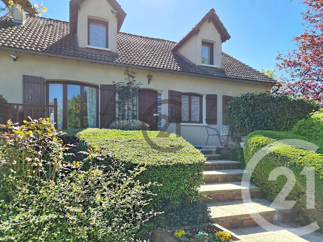 Maison à POURRAIN