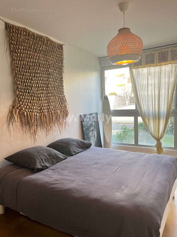 Chambre - Appartement à BOULOGNE-BILLANCOURT
